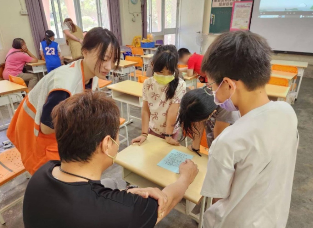 體感貧窮困境，生病壓垮一個家，單親爸為手術費工地打拼借貸 封面照片